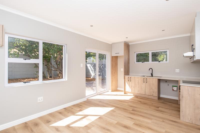 To Let 1 Bedroom Property for Rent in Meadowridge Western Cape
